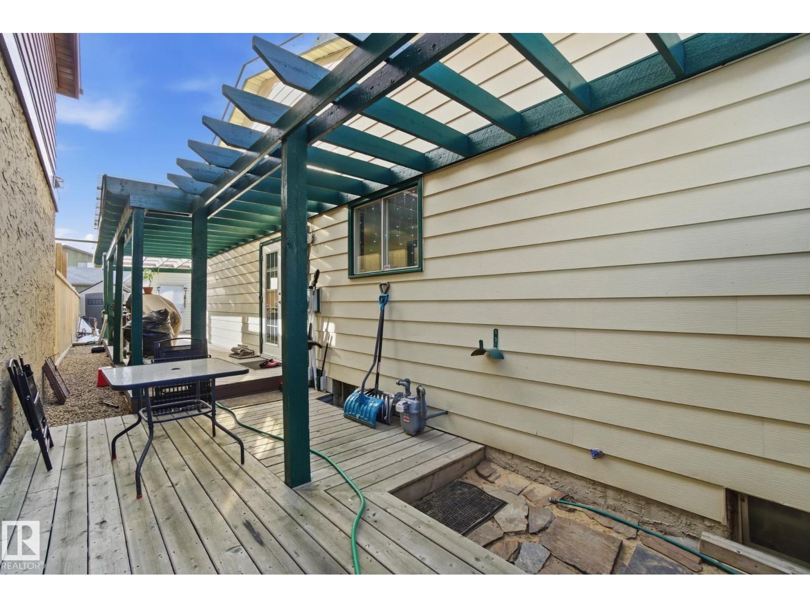 17923 77 AV NW, Edmonton