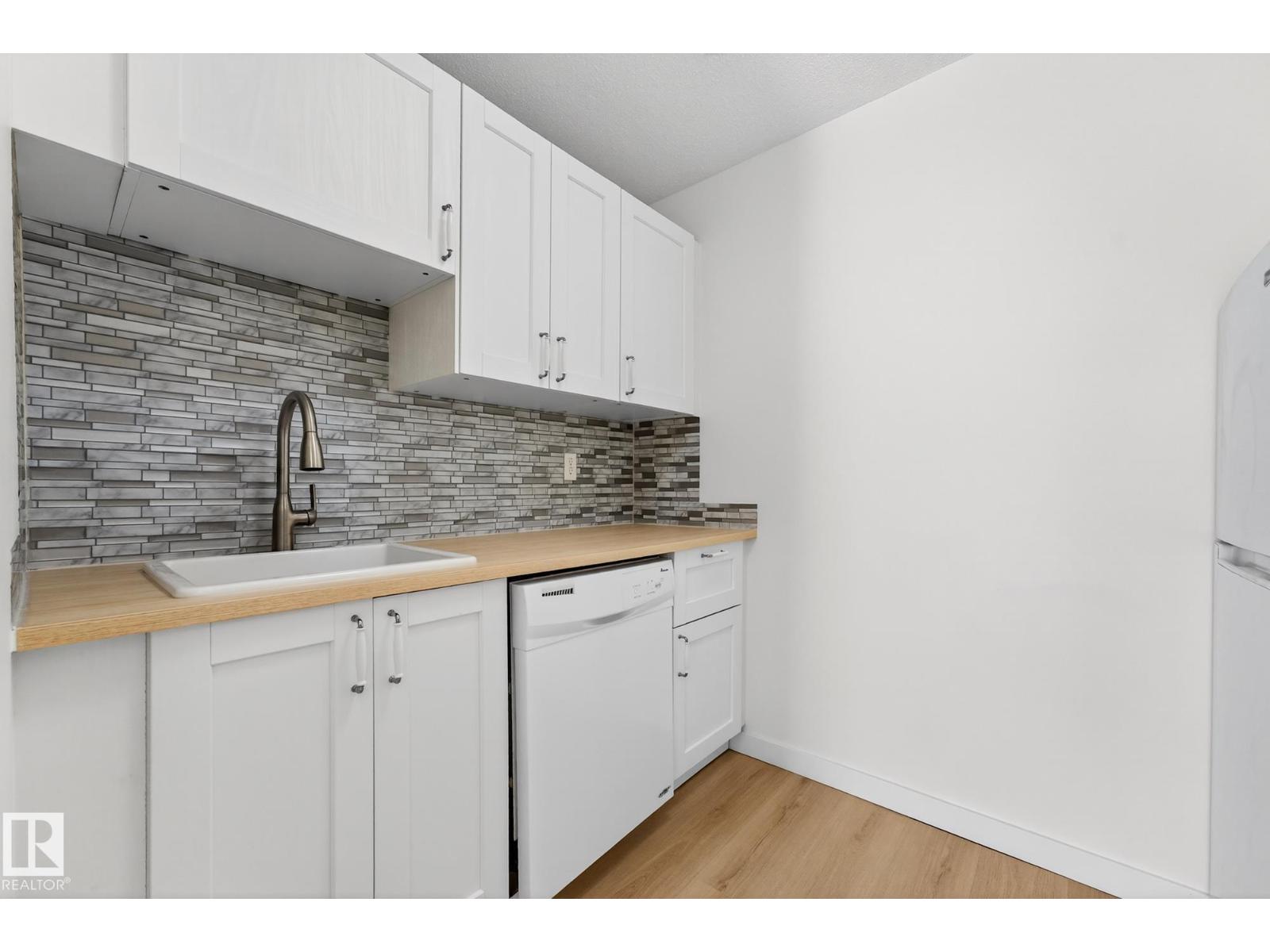 #207 11007 83 AV NW, Edmonton