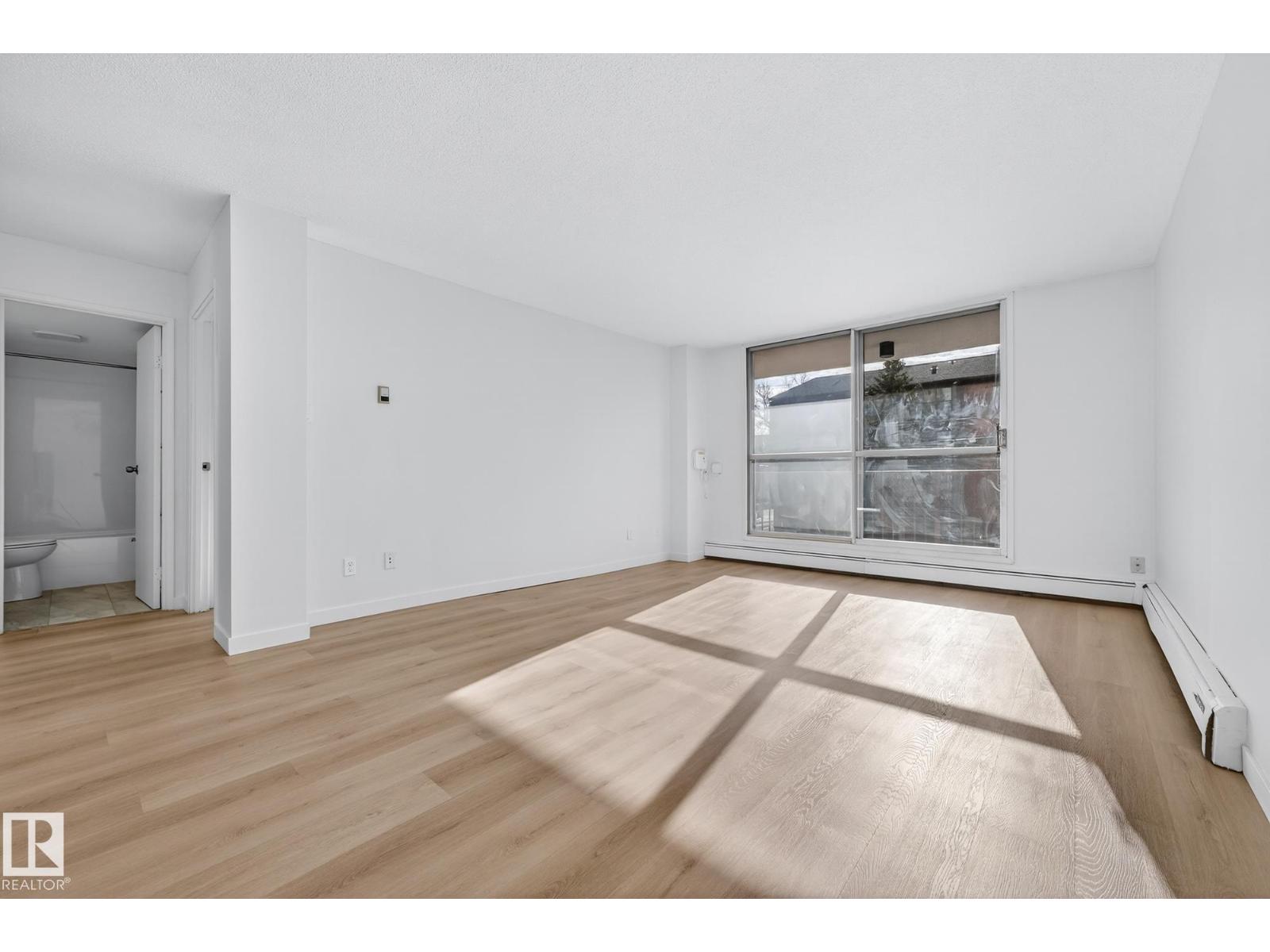 #207 11007 83 AV NW, Edmonton