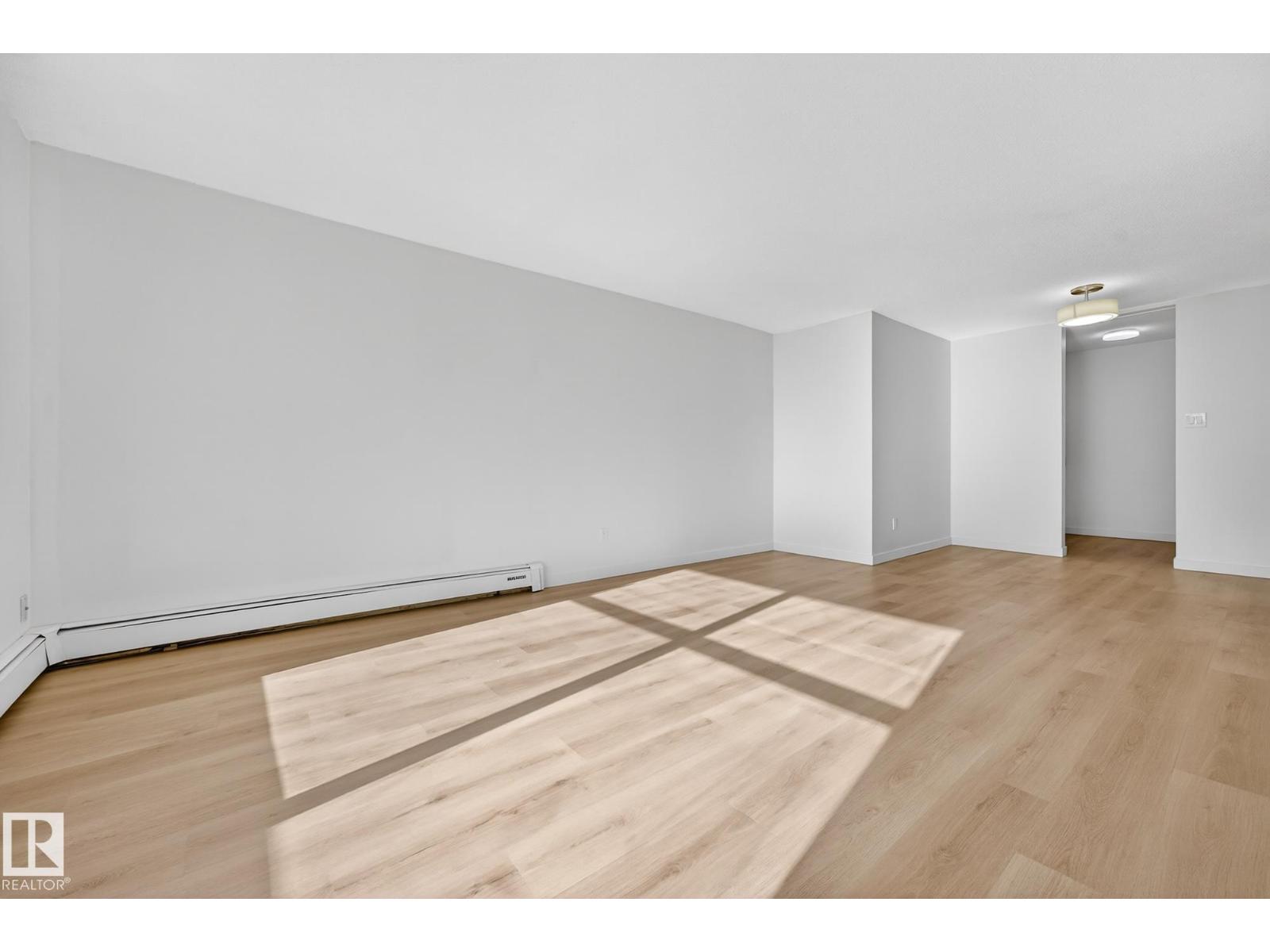 #207 11007 83 AV NW, Edmonton