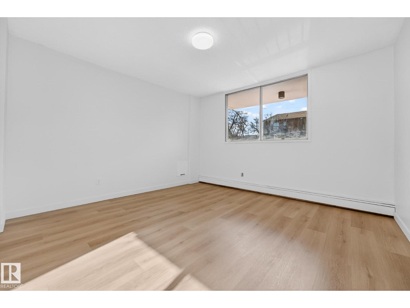 #207 11007 83 AV NW, Edmonton