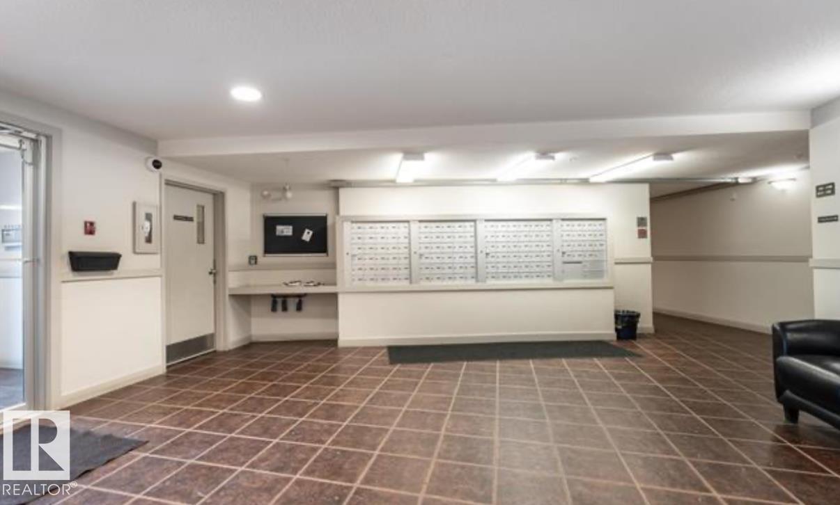 #125 920 156 ST NW, Edmonton