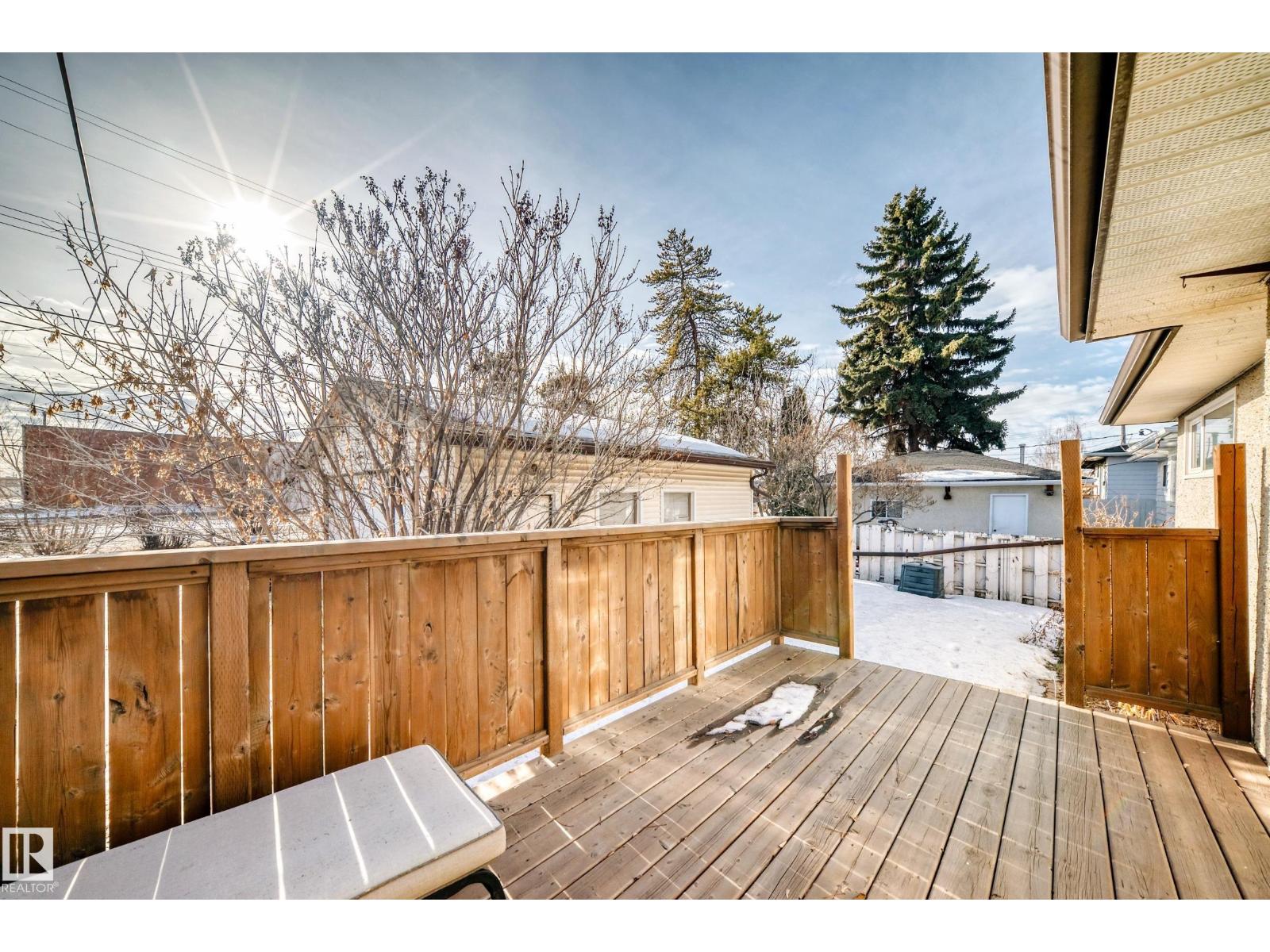 8639 64 AV NW NW, Edmonton