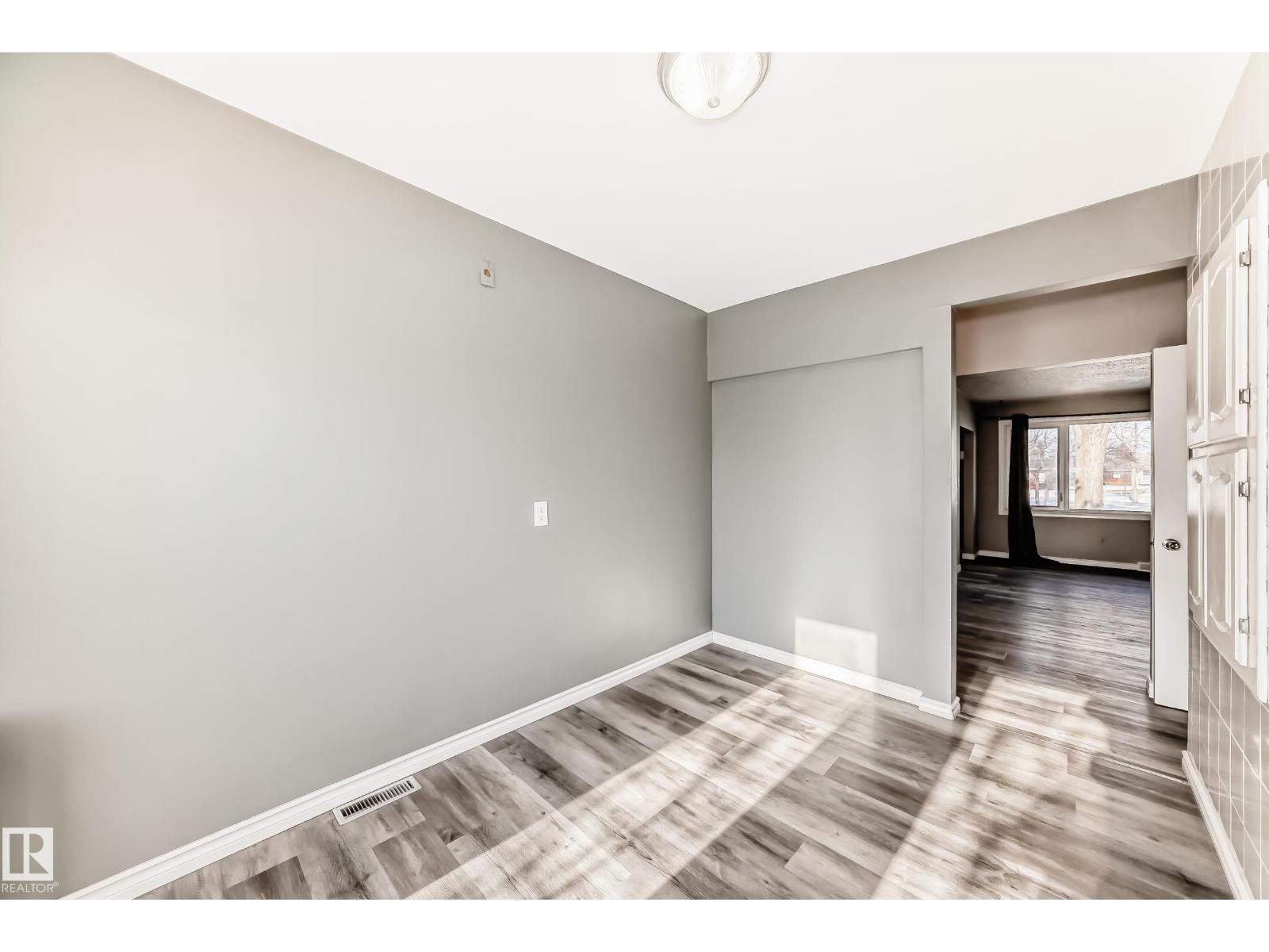 8639 64 AV NW NW, Edmonton