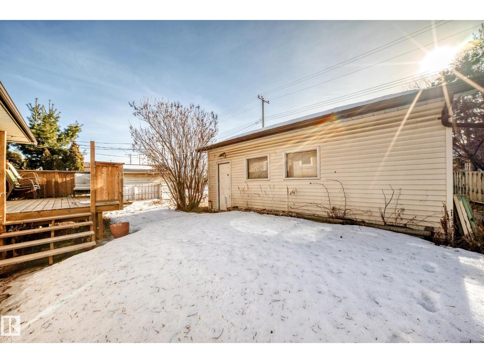 8639 64 AV NW NW, Edmonton