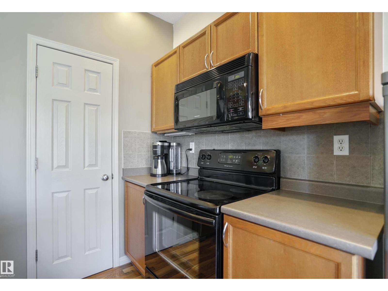 #23 4821 TERWILLEGAR CM NW - 3