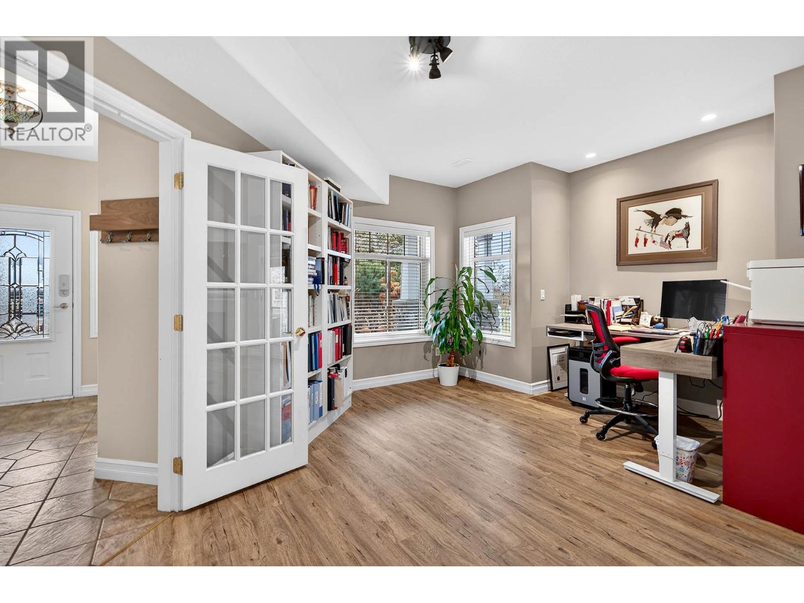 317 MARIPOSA COURT - 26