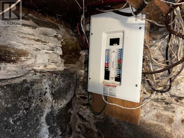 Property 19 of 19 of 669 Highway 1