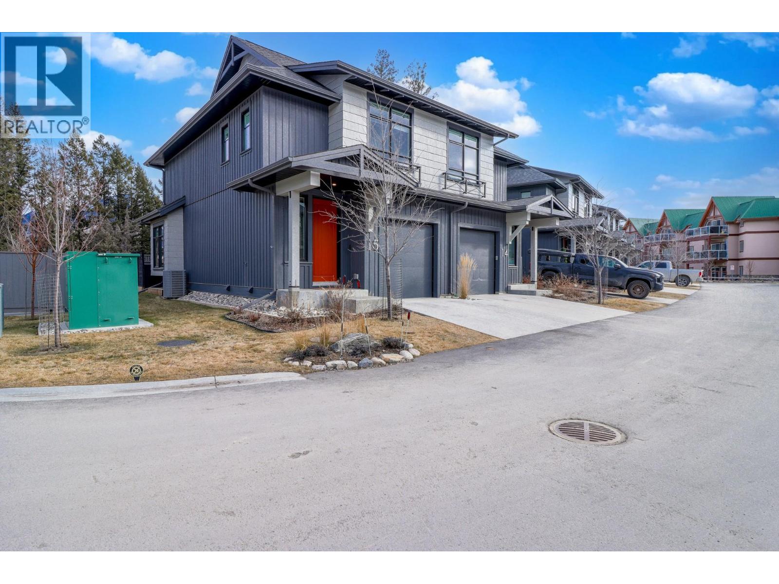 703 15A Crescent Unit# 15, Invermere