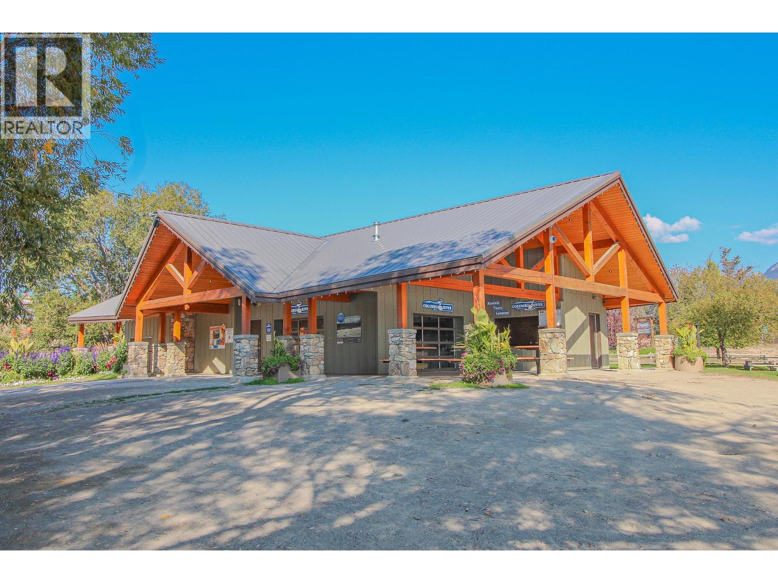 703 15A Crescent Unit# 15, Invermere