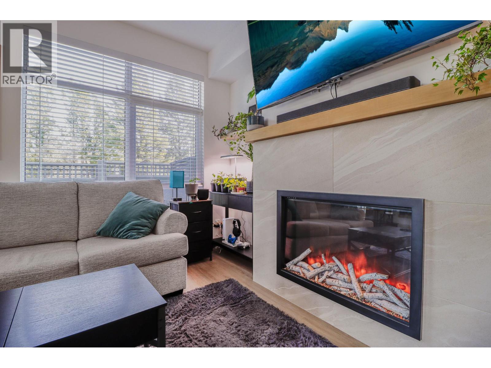 703 15A Crescent Unit# 15, Invermere