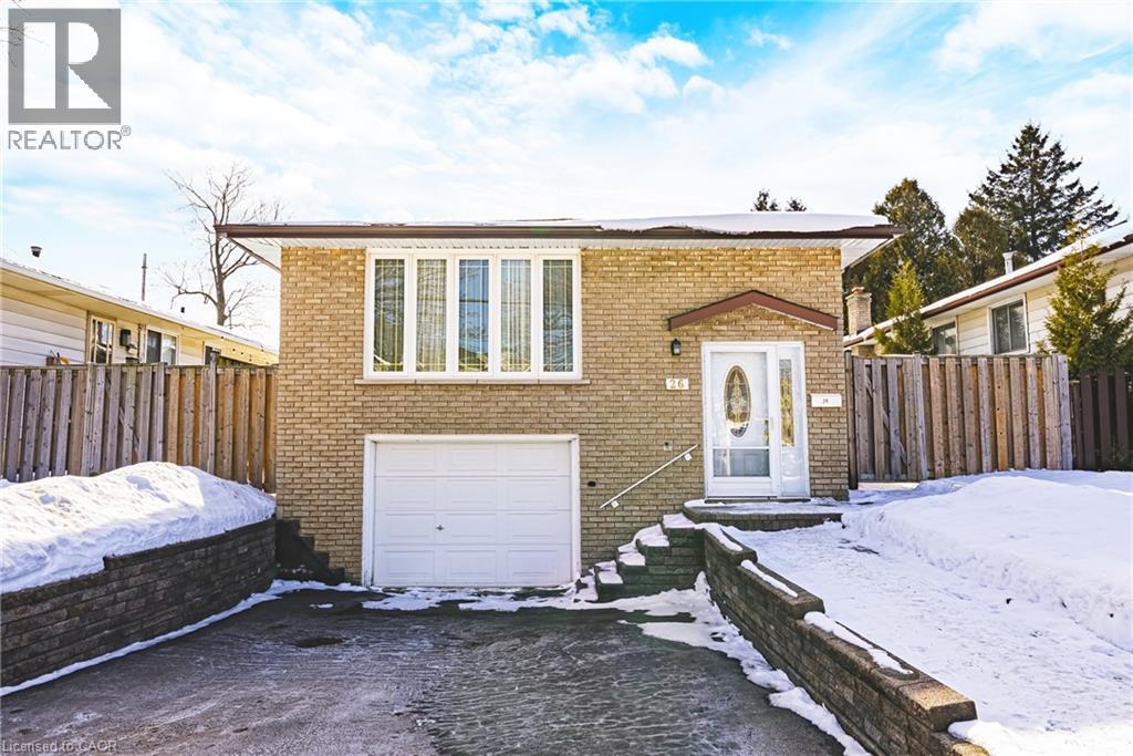 26 QUAKER CRESCENT - 1
