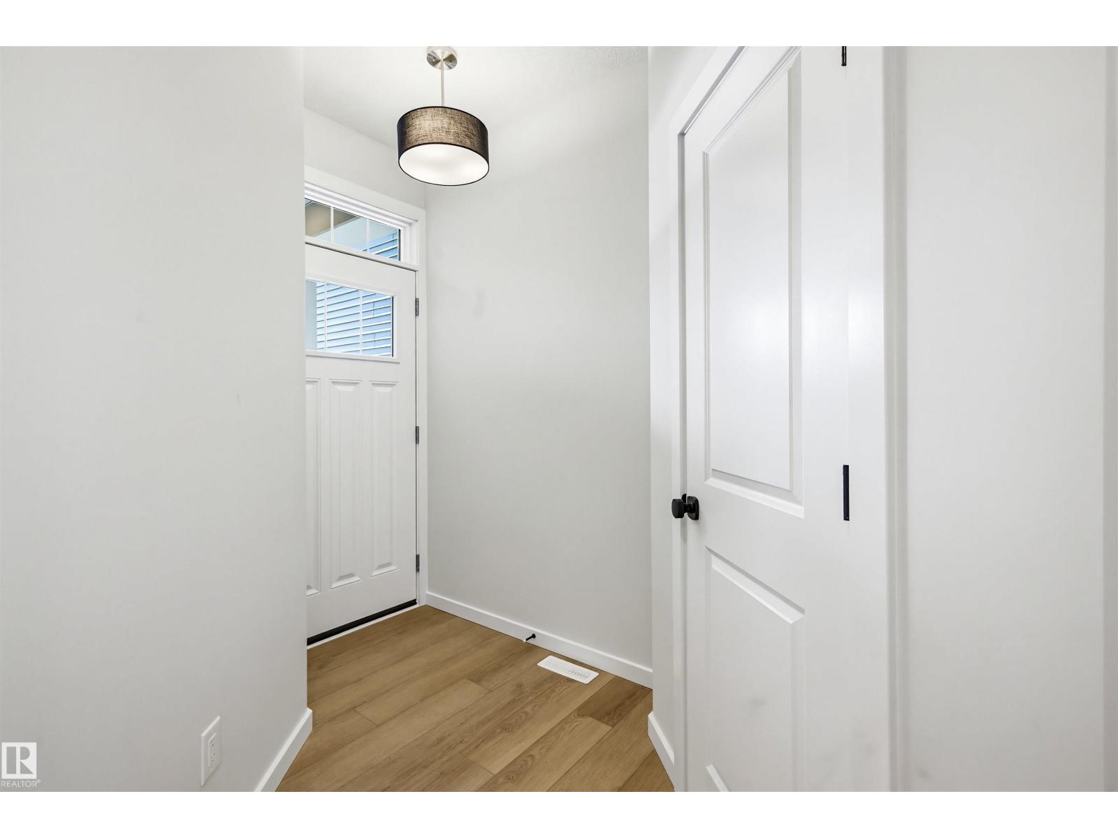 22812 82 AV NW, Edmonton