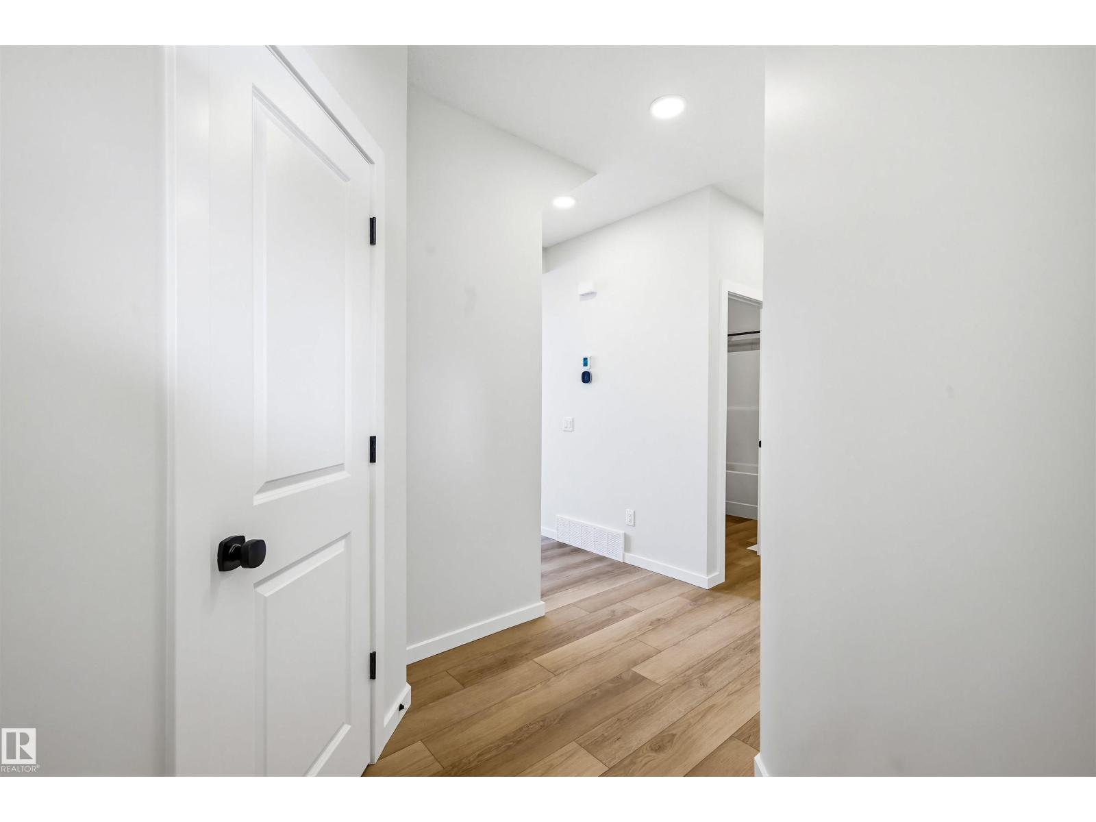 22812 82 AV NW, Edmonton