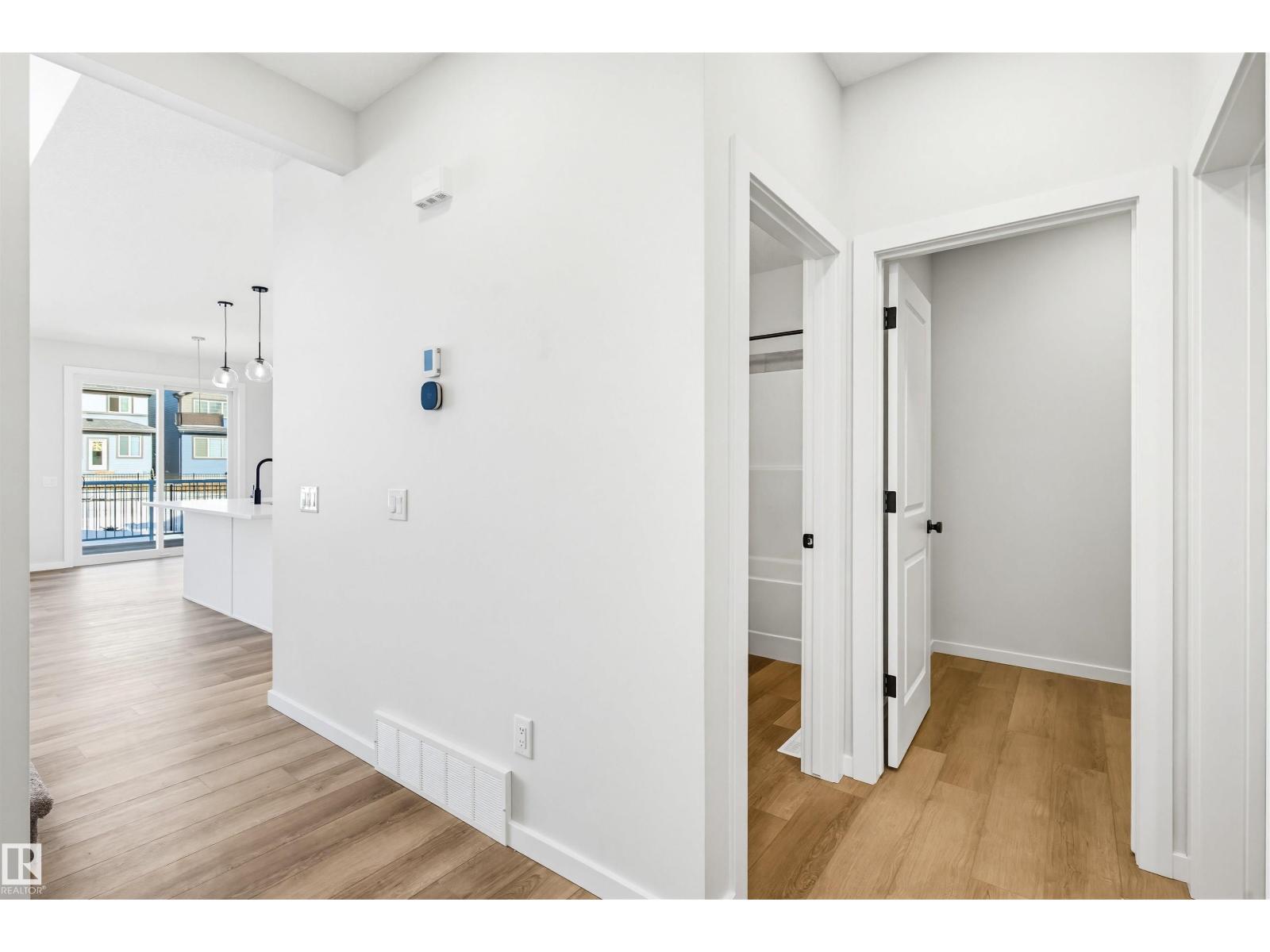 22812 82 AV NW, Edmonton