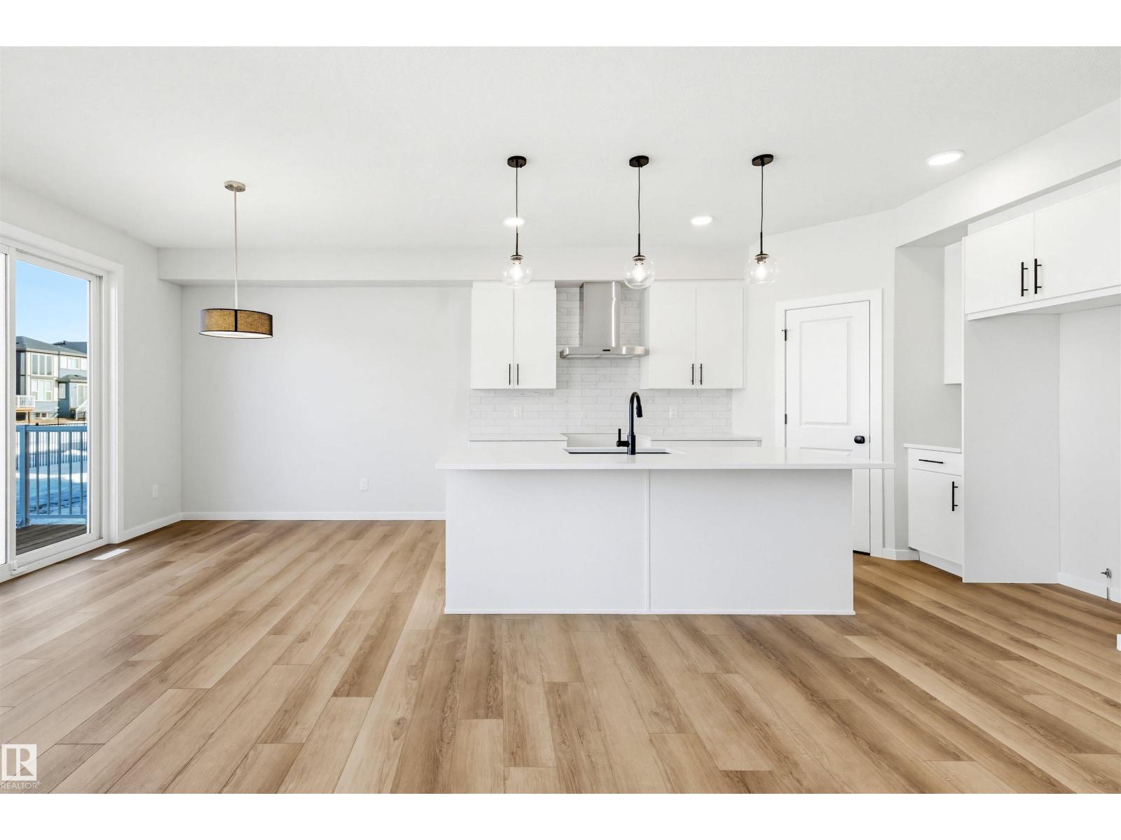 22812 82 AV NW, Edmonton