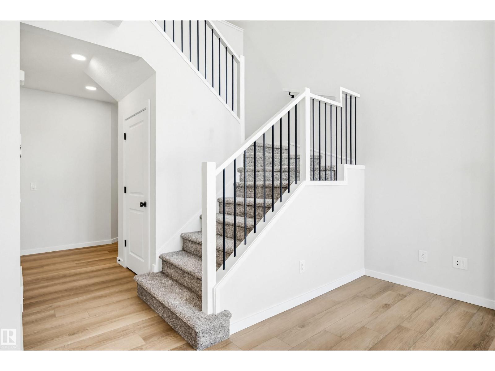 22812 82 AV NW, Edmonton