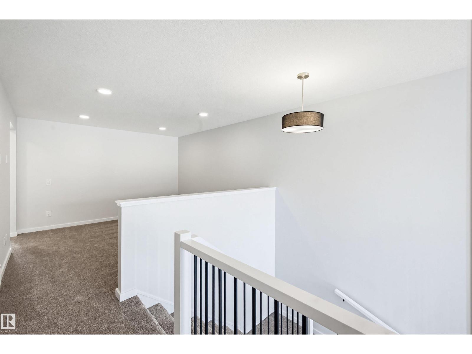 22812 82 AV NW, Edmonton