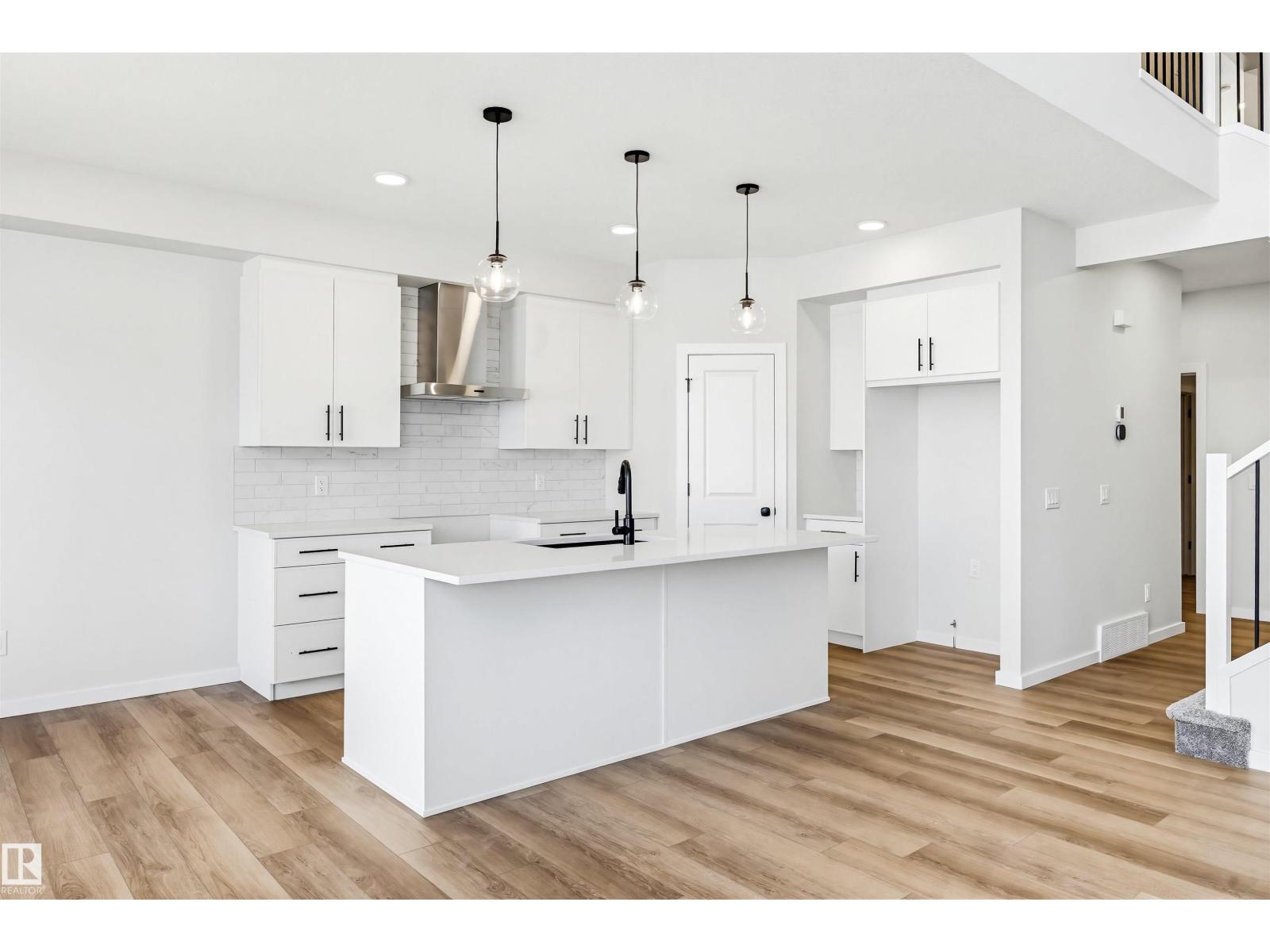 22812 82 AV NW, Edmonton