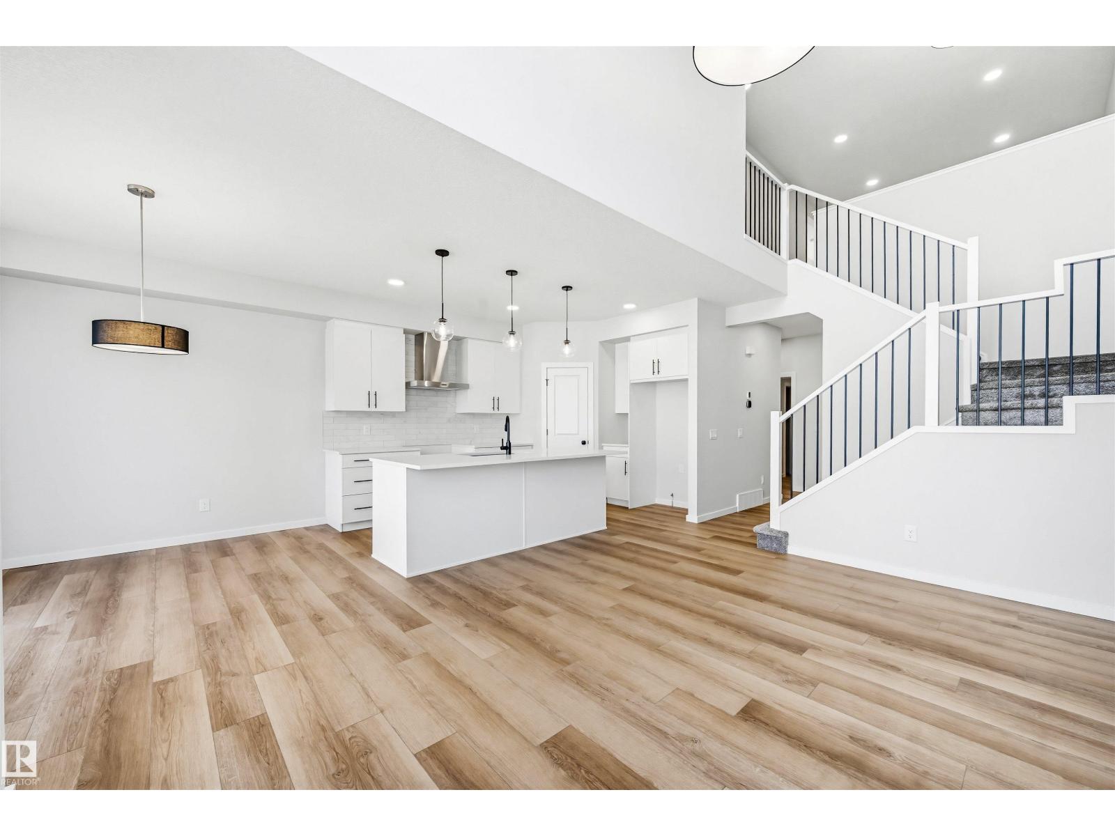 22812 82 AV NW, Edmonton