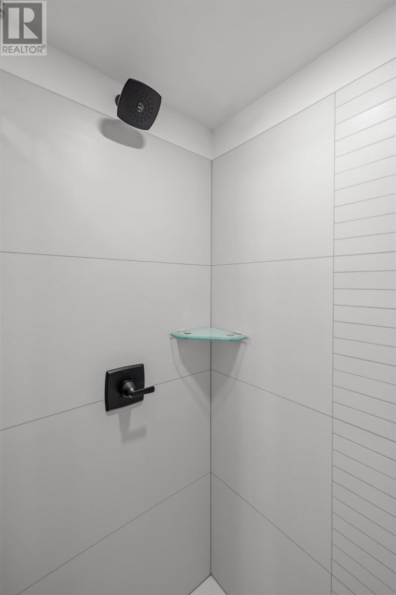 17 MYRTLE STREET - 12