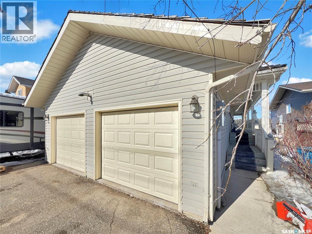 1219 River STREET E — photo 29