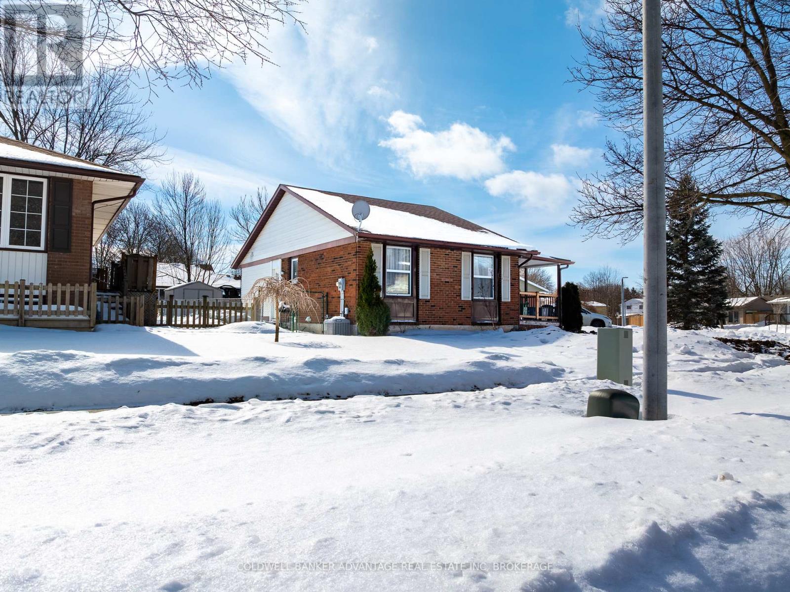25 NEWLEAF CRESCENT - 4