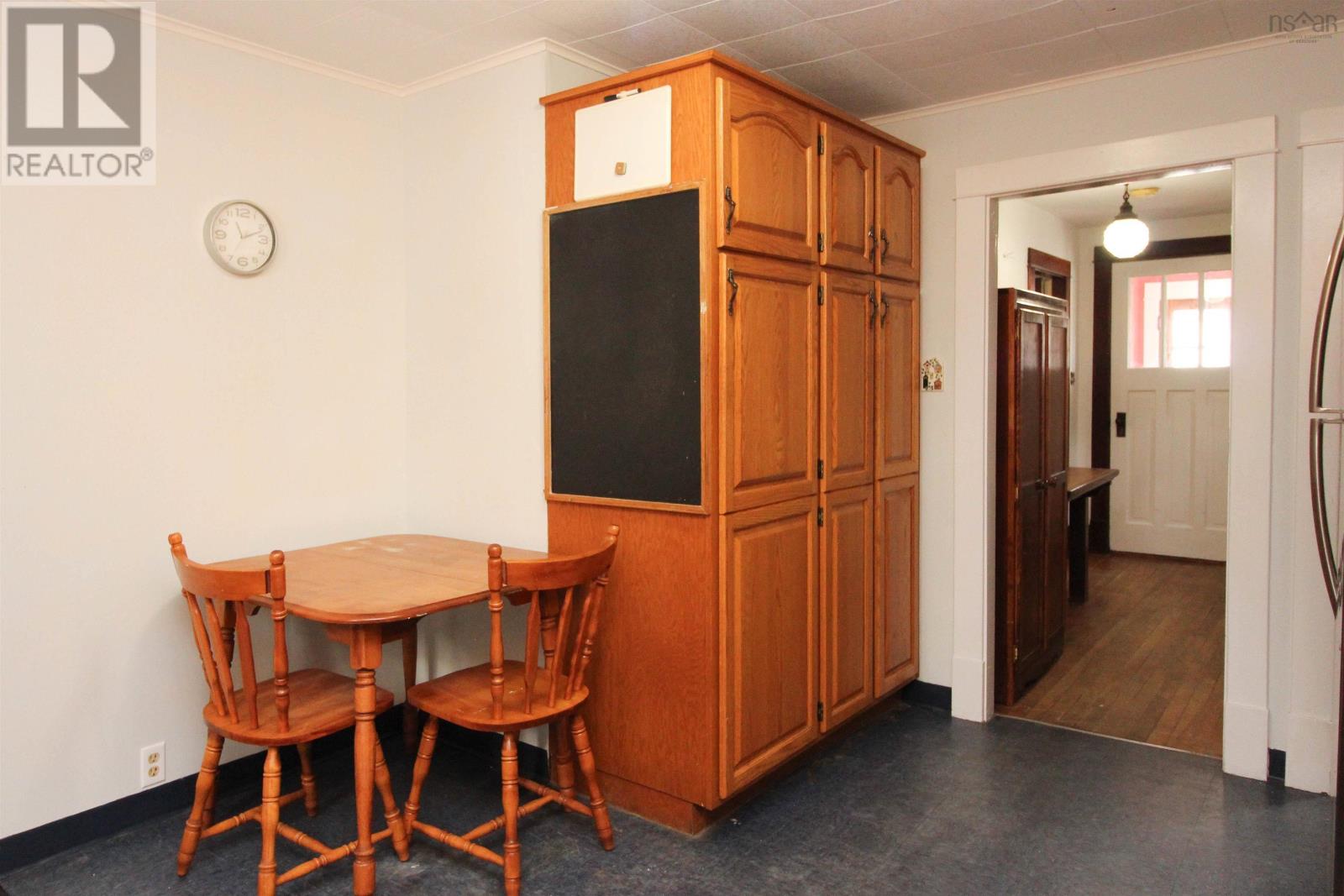 Property 15 of 48 of 8 Belgrave Terrace