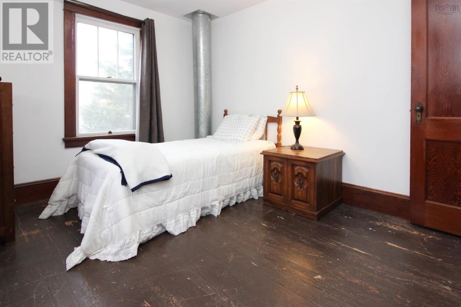 Property 28 of 48 of 8 Belgrave Terrace