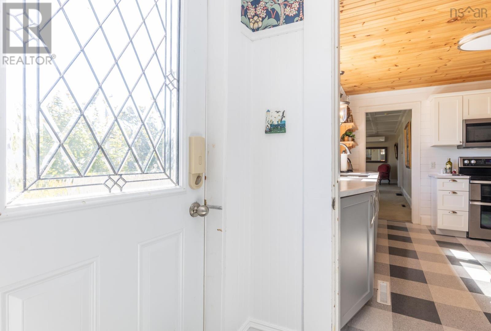 Property 17 of 40 of 53 William Street