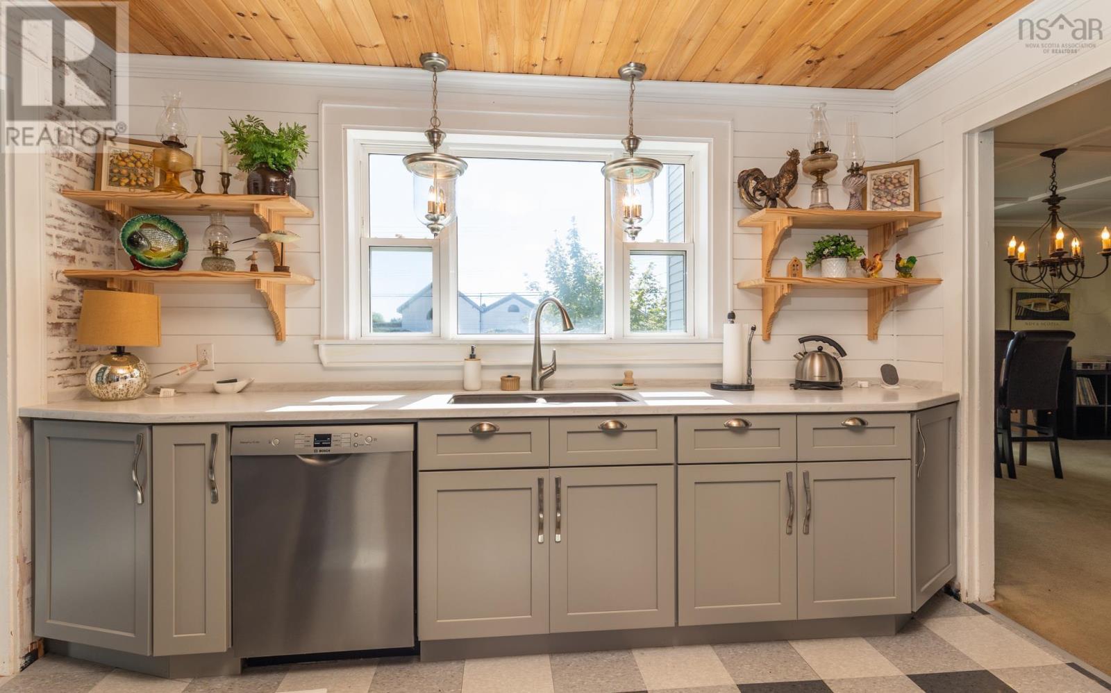 Property 5 of 40 of 53 William Street