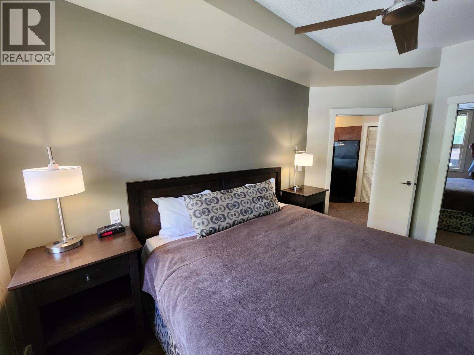 2049 SUMMIT Drive Unit# 211A, Panorama