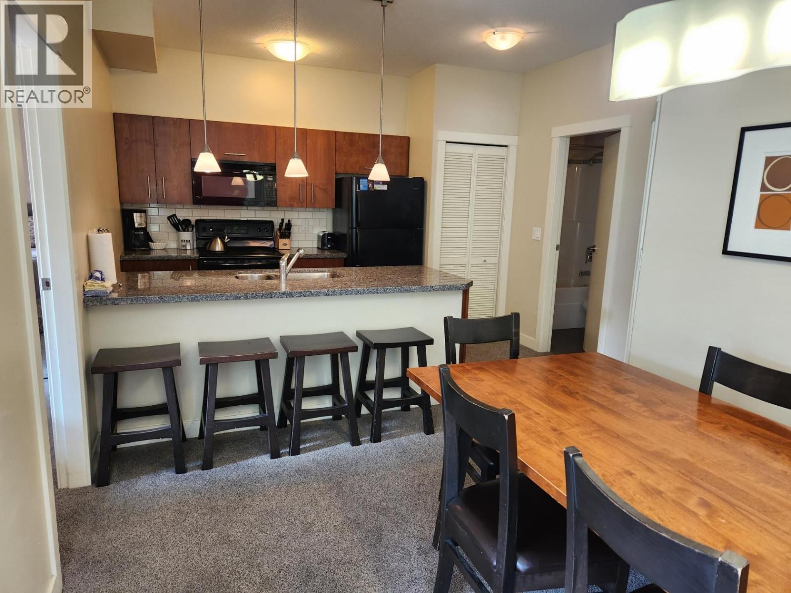 2049 SUMMIT Drive Unit# 211A, Panorama