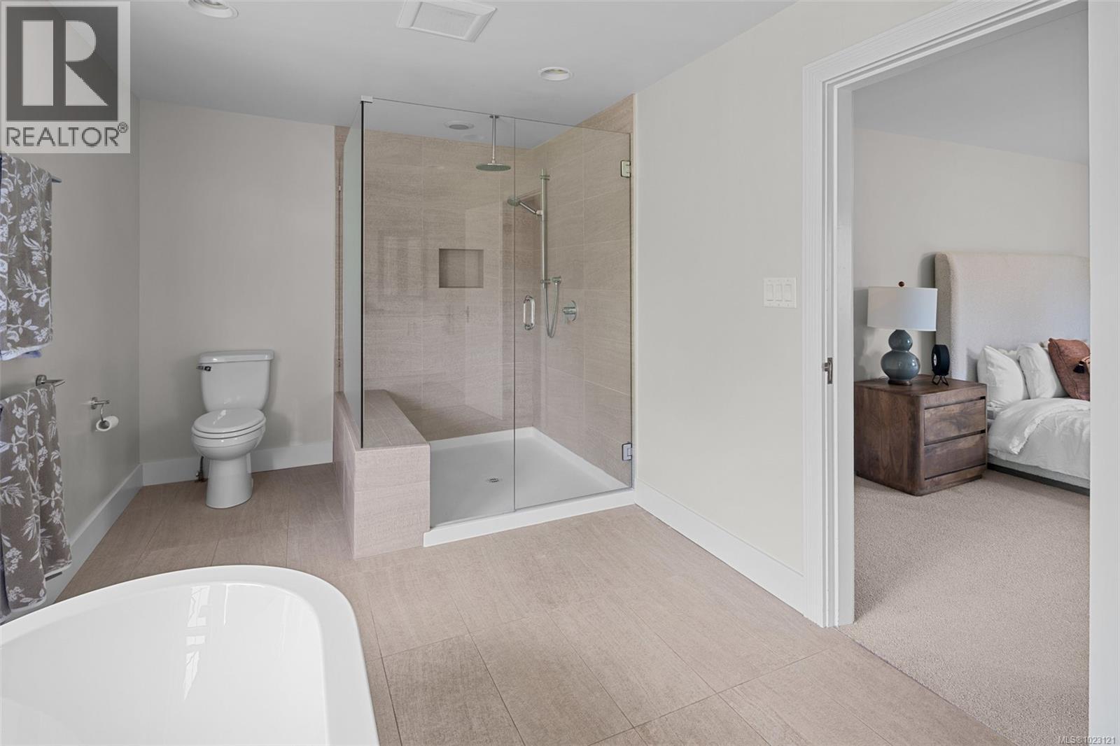  750 Island Road, Oak Bay