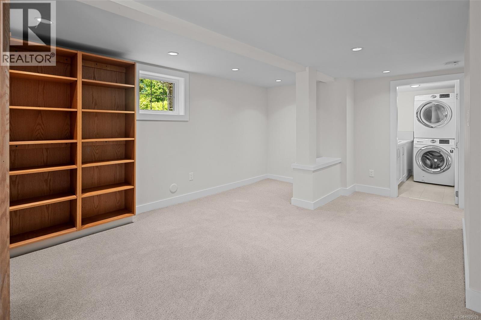  750 Island Road, Oak Bay