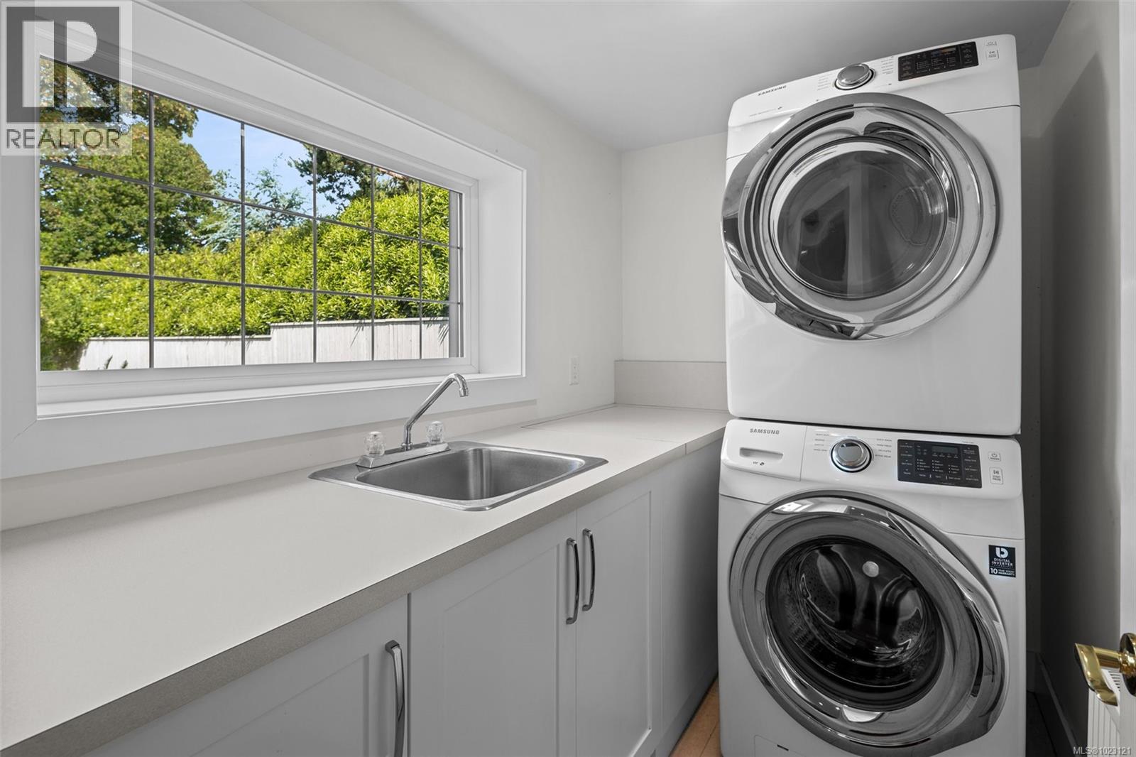  750 Island Road, Oak Bay