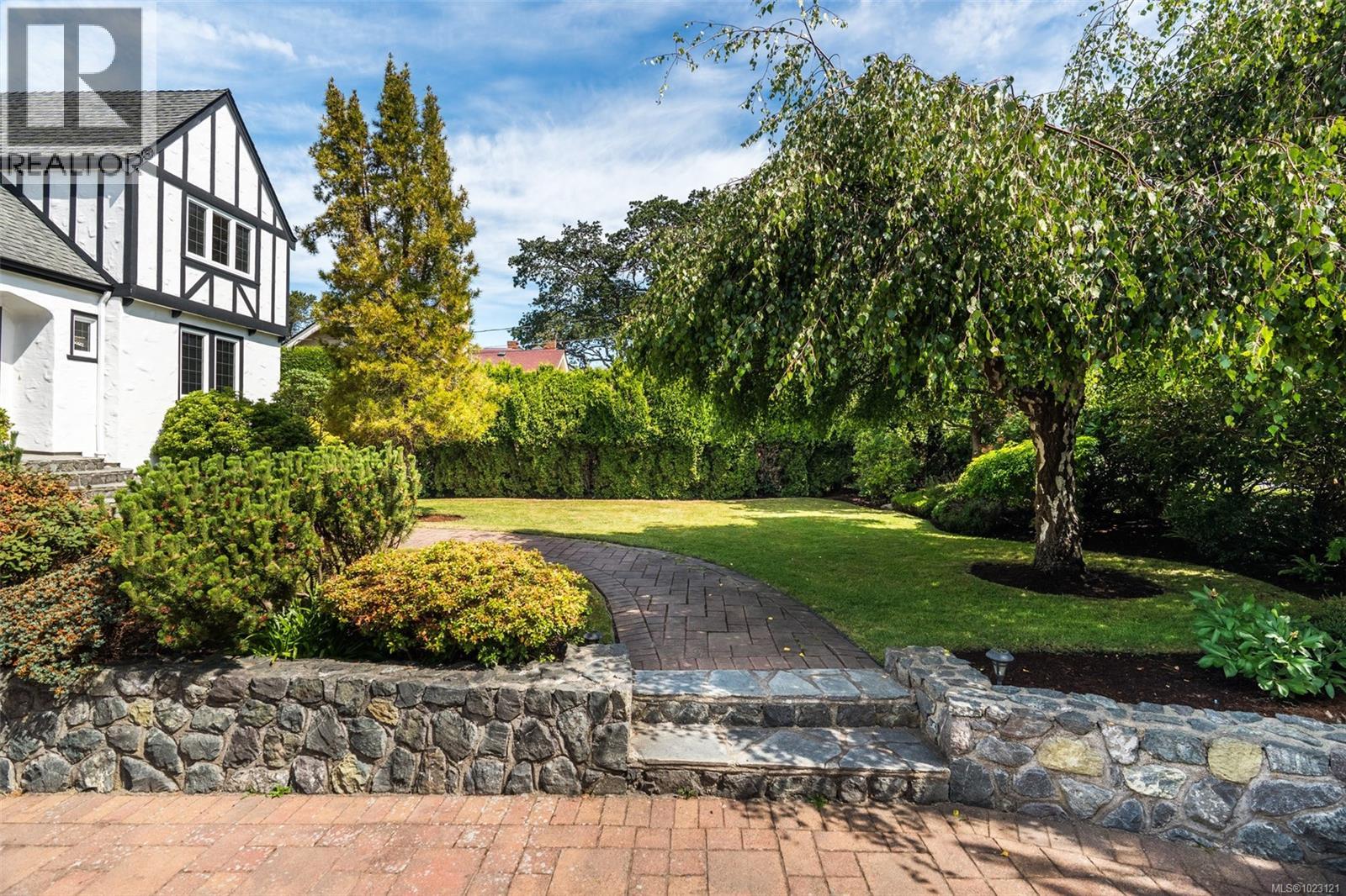  750 Island Road, Oak Bay