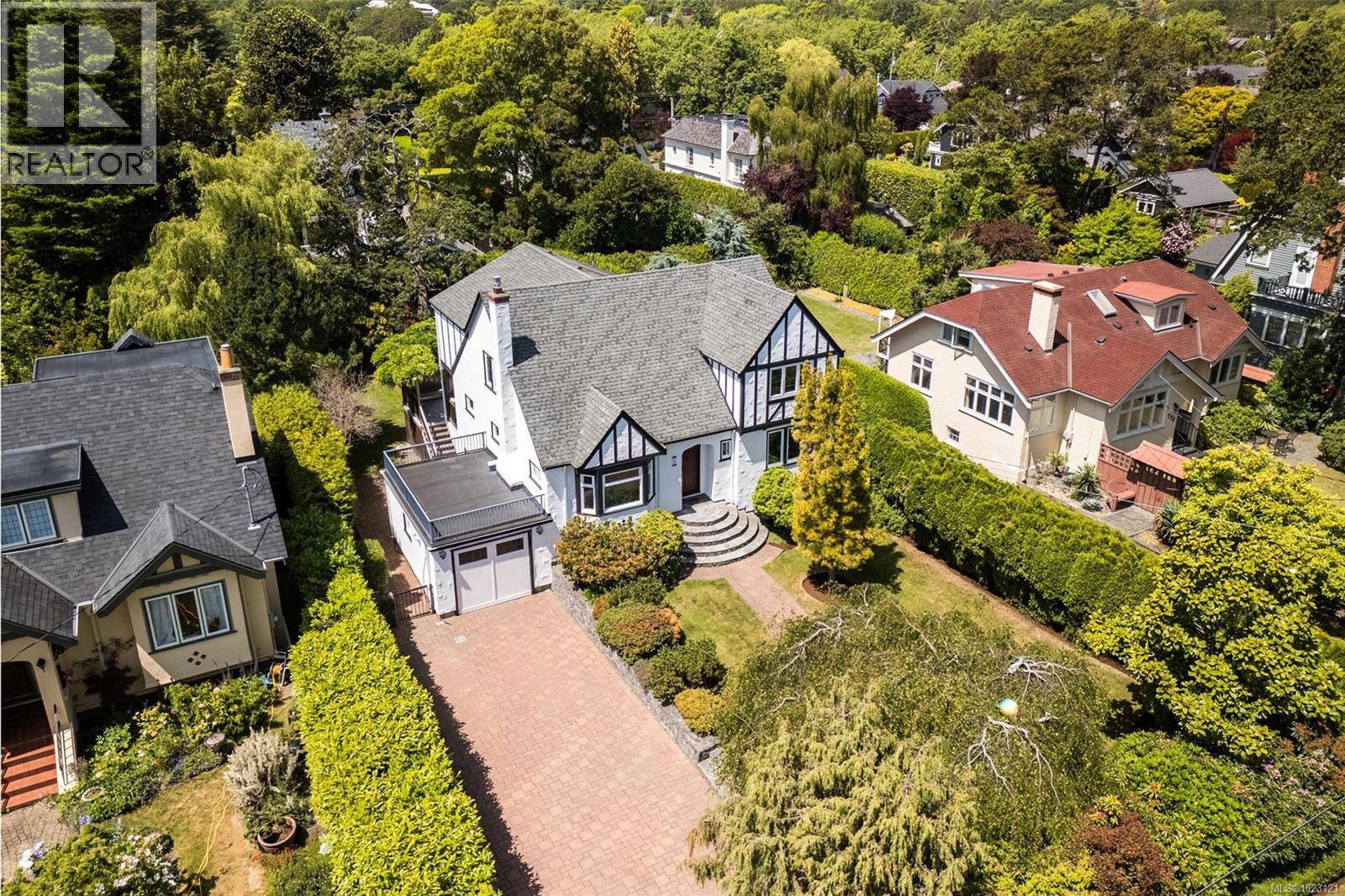  750 Island Road, Oak Bay