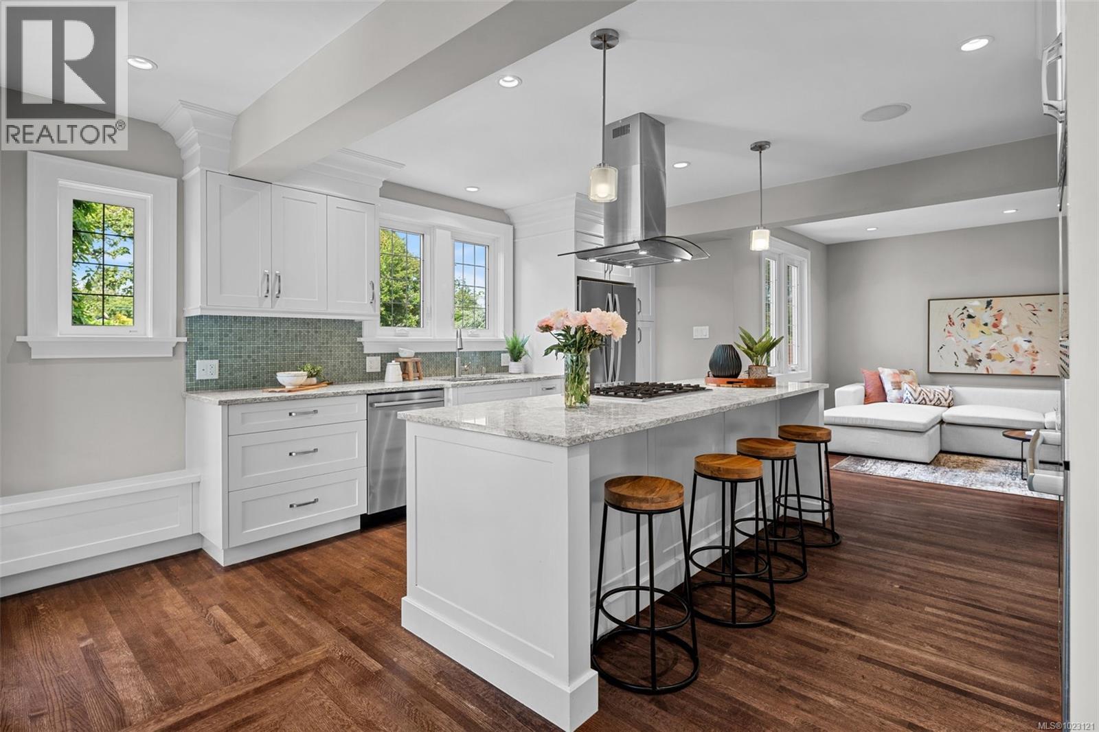  750 Island Road, Oak Bay