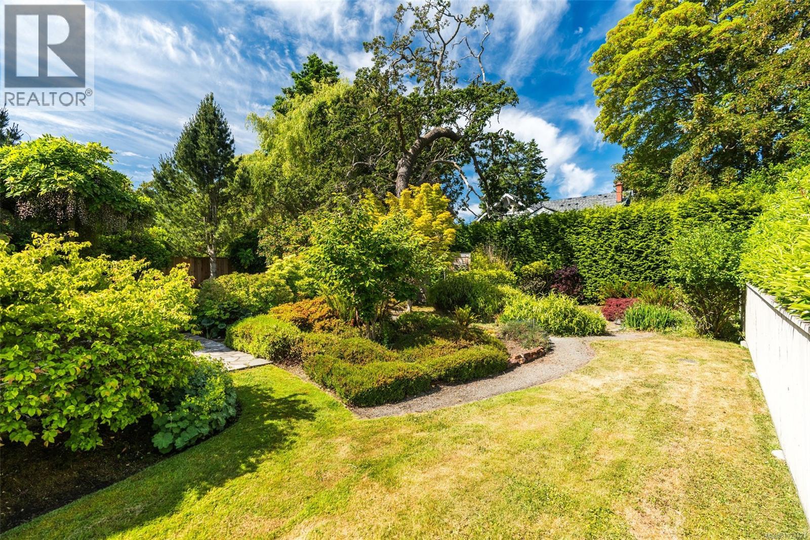  750 Island Road, Oak Bay