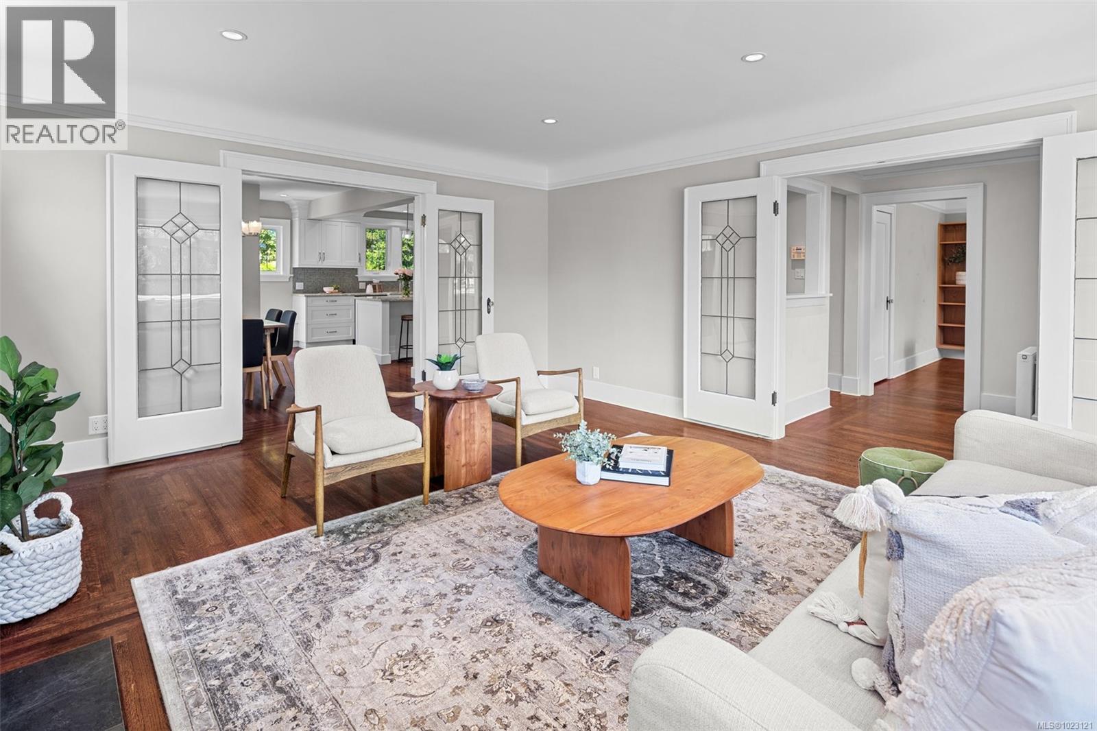  750 Island Road, Oak Bay