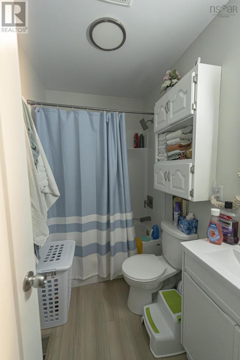 Property 22 of 32 of 344 Bennett Street