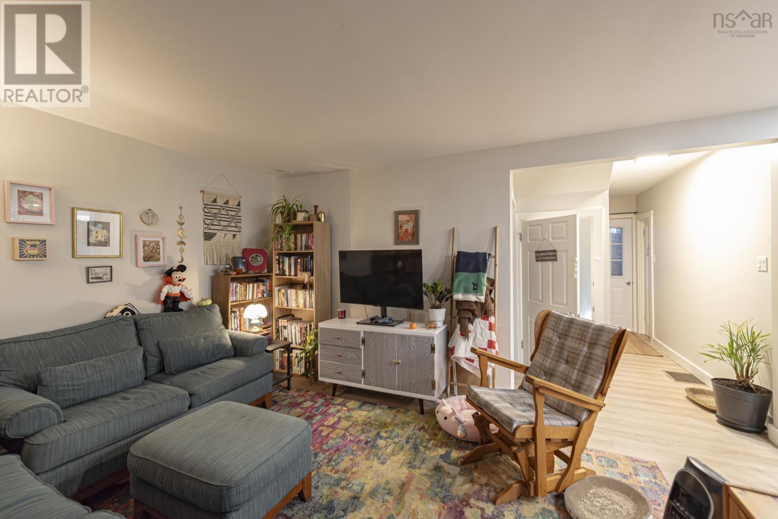 Property 3 of 32 of 344 Bennett Street