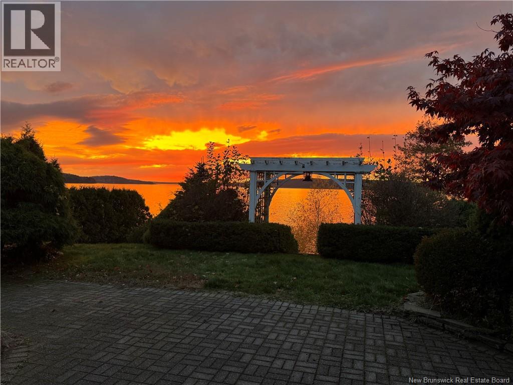 39 Elizabeth Parkway - Photo 5 of 50, Rothesay, New Brunswick