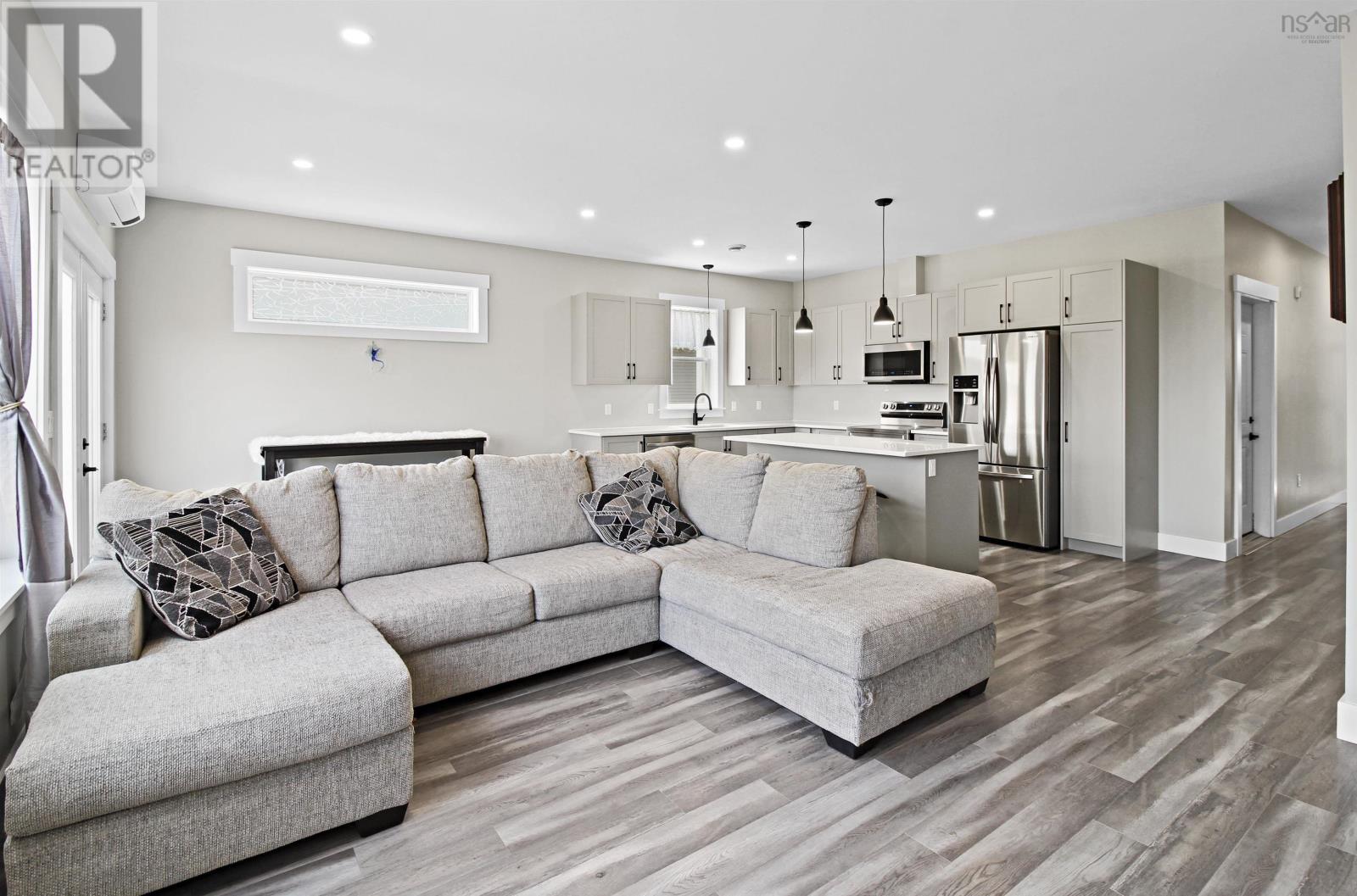 Property 13 of 36 of 9 Perry Crescent