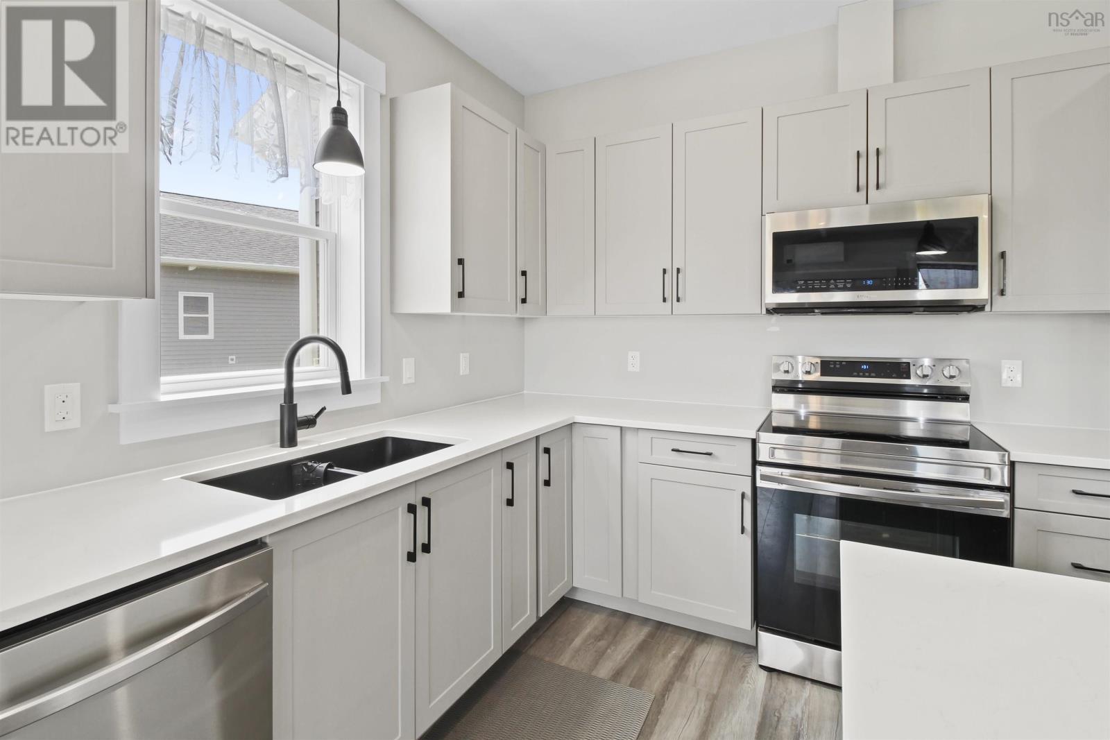 Property 7 of 36 of 9 Perry Crescent