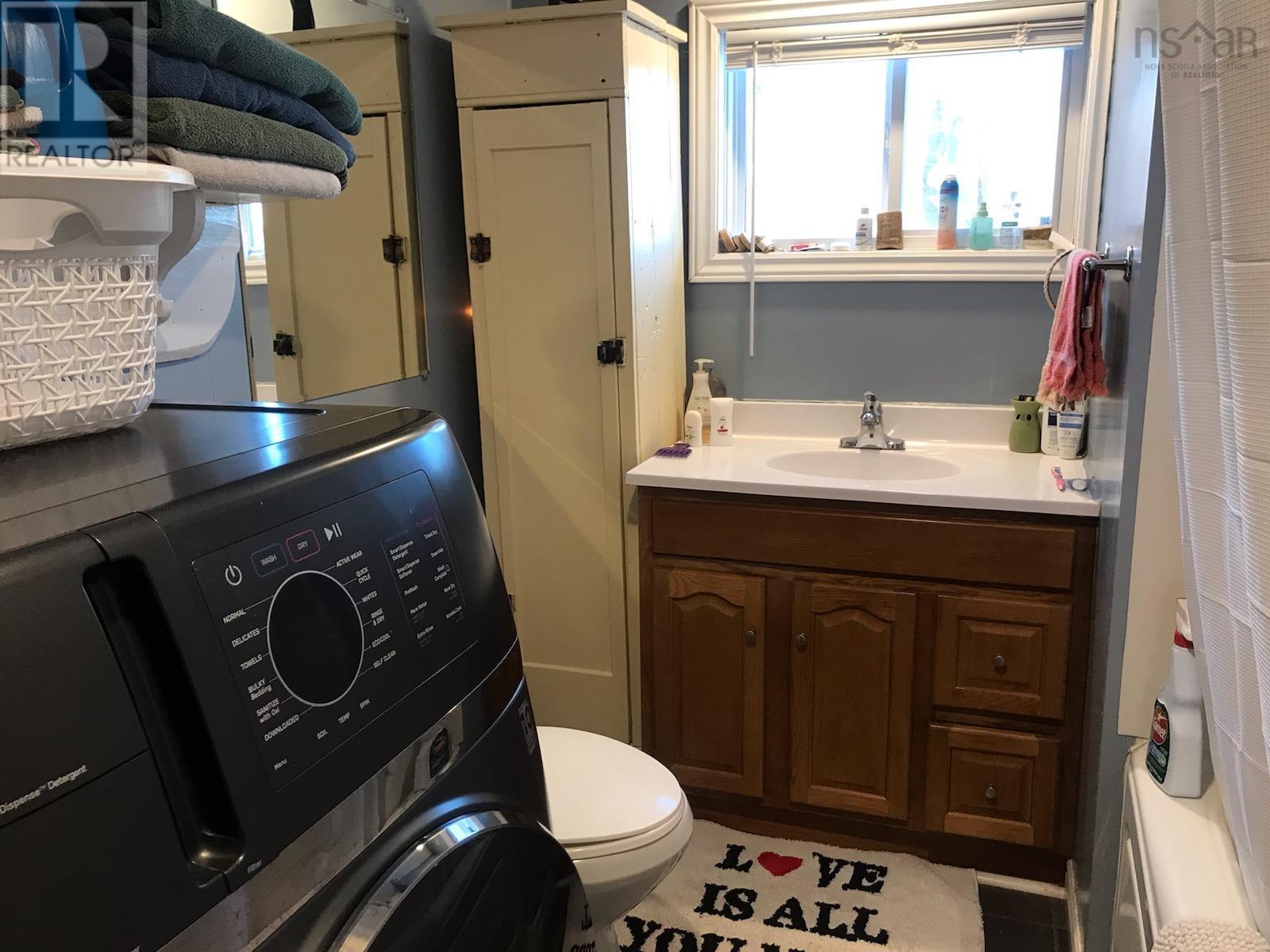 Property 17 of 23 of 113 Roger Road