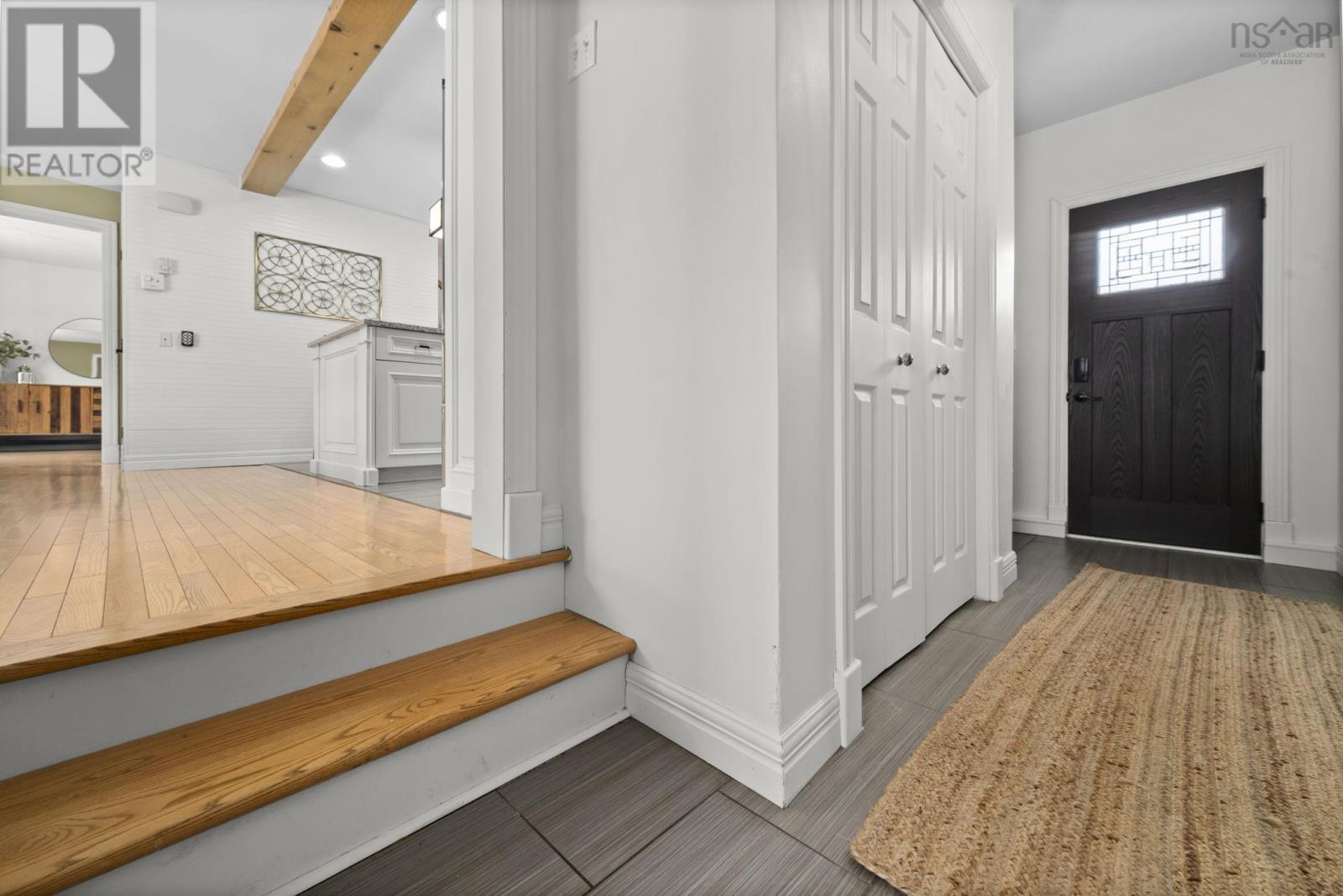 39 Stirling Avenue - Photo 4 of 50, Wolfville, Nova Scotia