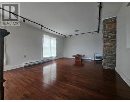 28 Seaview Drive thumbnail 18