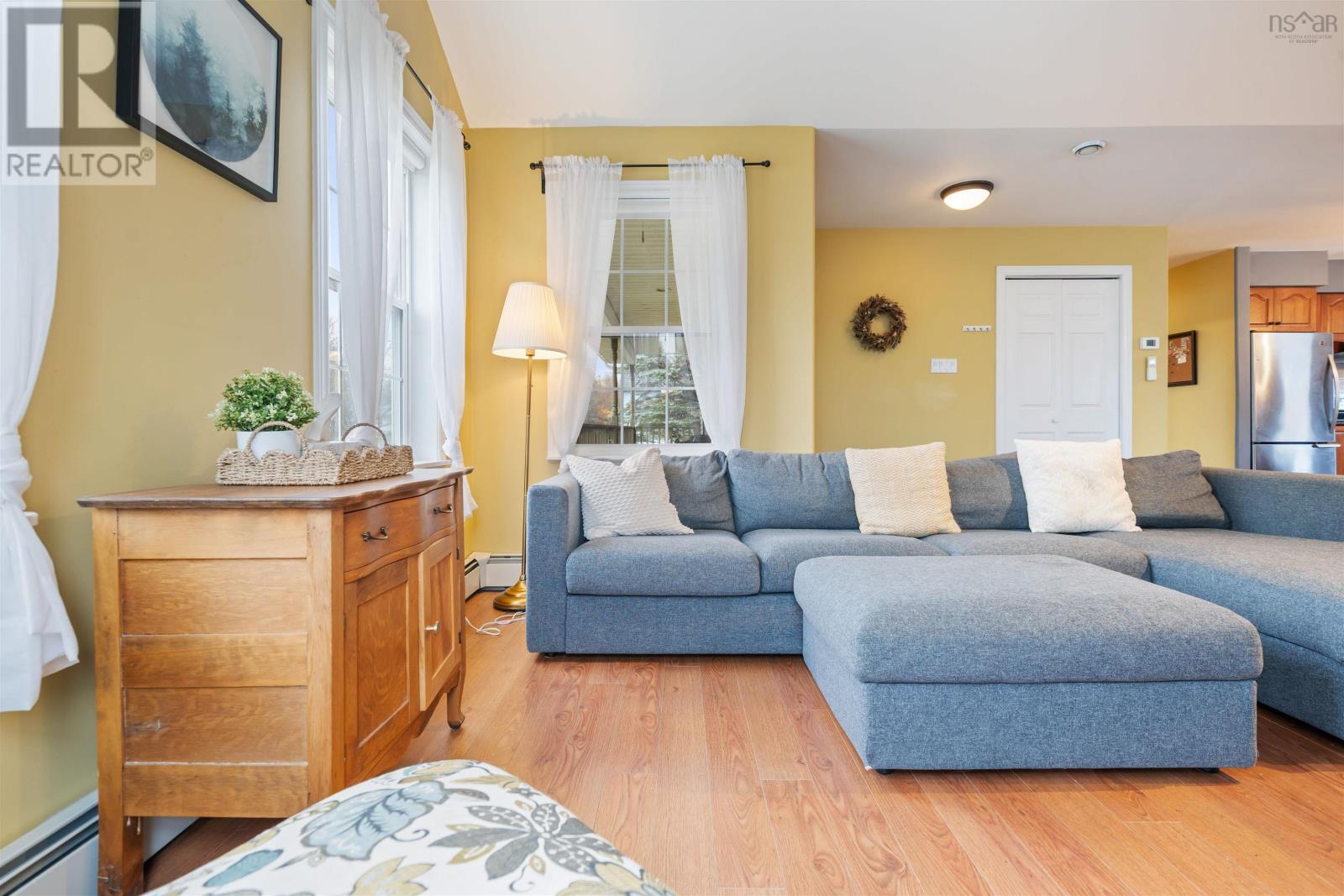 Property 17 of 47 of 11 Downsview Drive